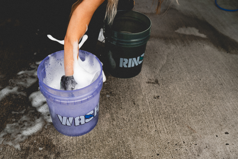 Autopflege tipps Autowaschen mit 2 Eimer Methode