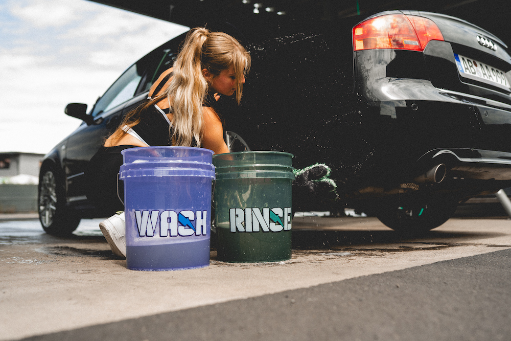 Autopflege tipps Autowaschen mit 2 Eimer Methode